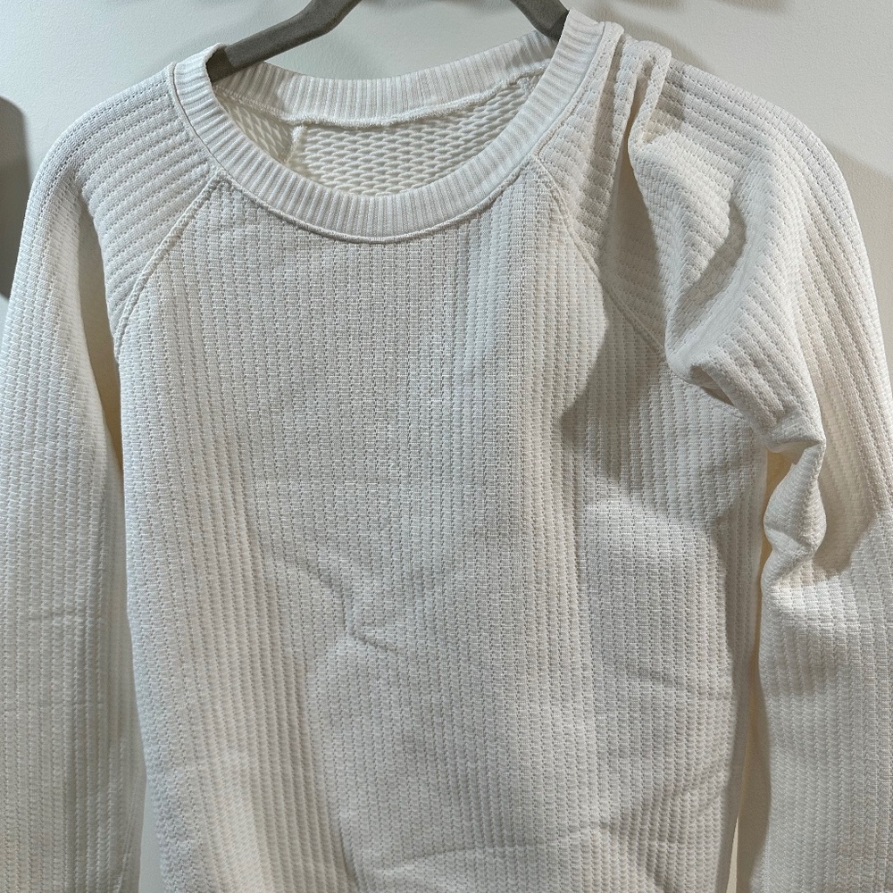 White lululemon shirt